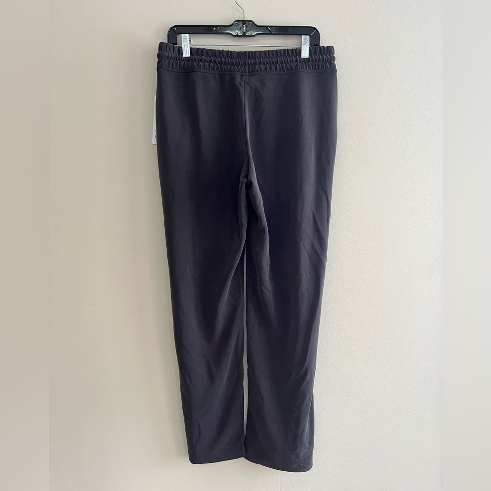 Athleta NWT Seasoft Mid Rise Straight Slightly Flared Lounge Pant, Black, M - Picture 3 of 15